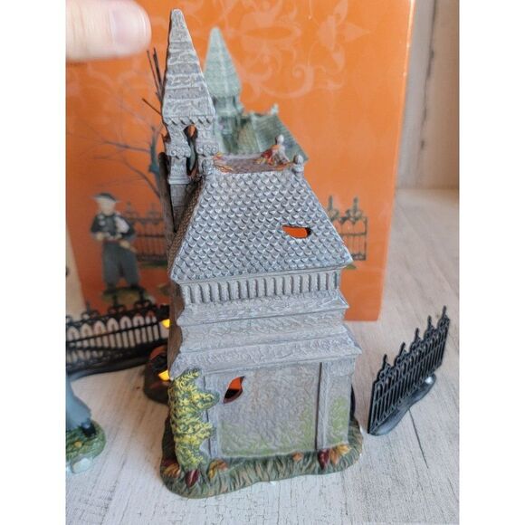 Dept 56 6002304 Rest in peace 2018 Halloween Village accessory - Picture 6 of 9